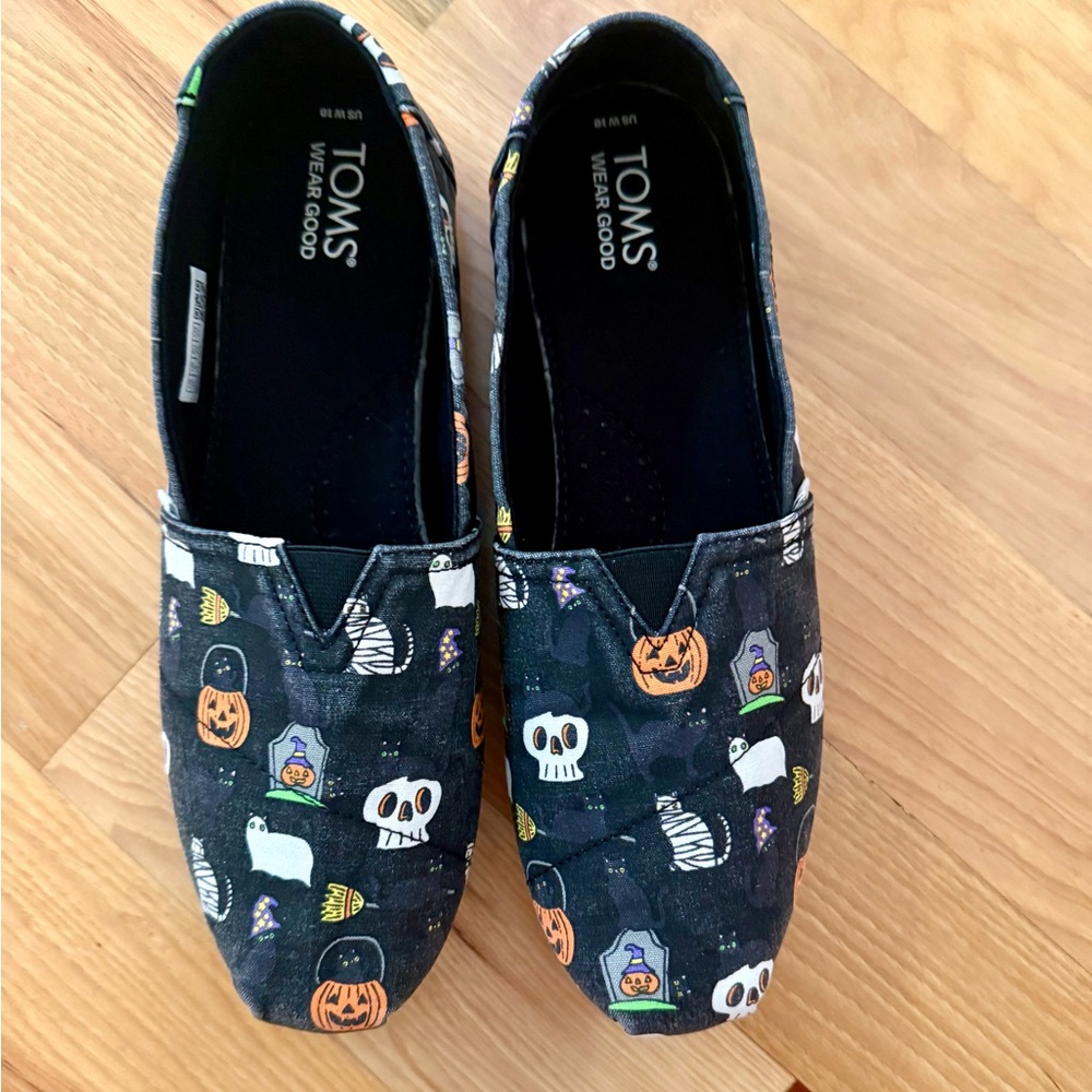 TOMS Women’s 10 Black Halloween Slip-On Shoes